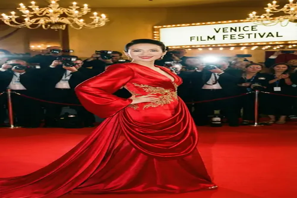 17c一起草与国际知名女演员合作红毯照片